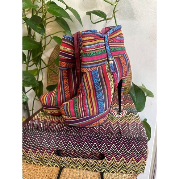 Jayce-5 women’s size 7 colorful boot heels - Picture 1 of 9